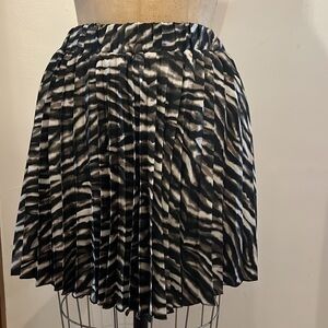 Zara Animal Print Mini Skirt/Skort S Like New